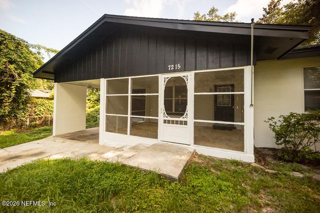 7215 BERRY Avenue, Jacksonville, FL 32211
