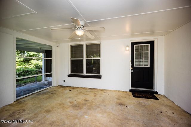 7215 BERRY Avenue, Jacksonville, FL 32211