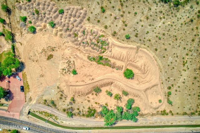 2031 W DOBBINS Road -, Phoenix, AZ 85041