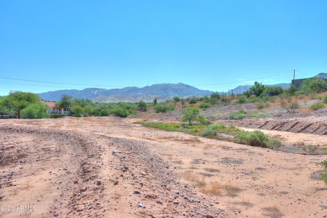 2031 W DOBBINS Road -, Phoenix, AZ 85041