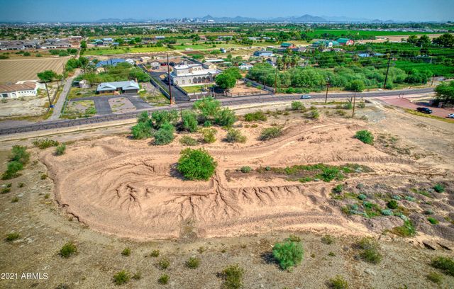 2031 W DOBBINS Road -, Phoenix, AZ 85041