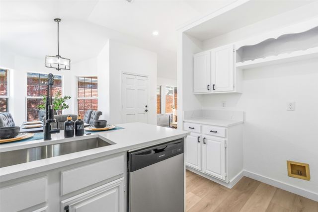 3062 Rustlewind Lane, Grand Prairie, TX 75052