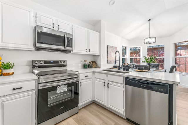 3062 Rustlewind Lane, Grand Prairie, TX 75052