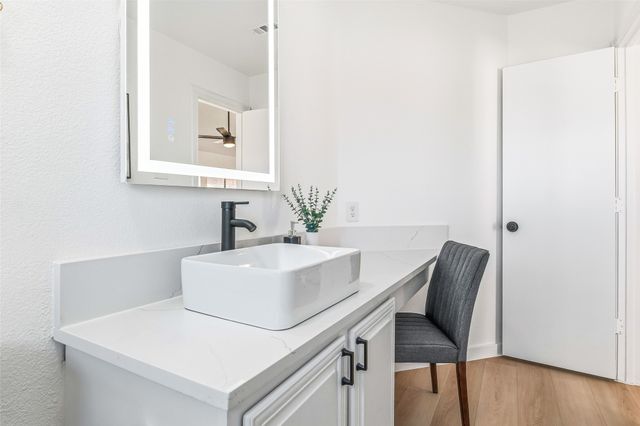 3062 Rustlewind Lane, Grand Prairie, TX 75052