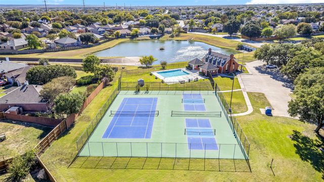 3062 Rustlewind Lane, Grand Prairie, TX 75052