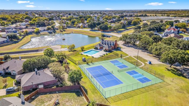 3062 Rustlewind Lane, Grand Prairie, TX 75052