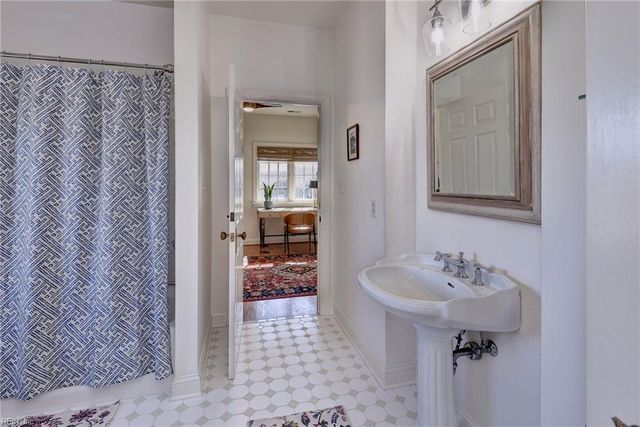 1628 Founders HL N, Williamsburg, VA 23185