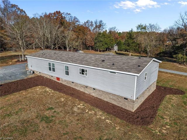 5424 Doc Hayworth Road, Ramseur, NC 27316