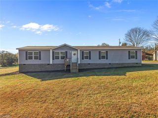 5424 Doc Hayworth Road, Ramseur, NC 27316