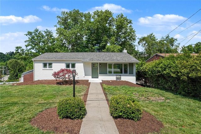 111 Mckenzie Dr, Penn Hills, PA 15235