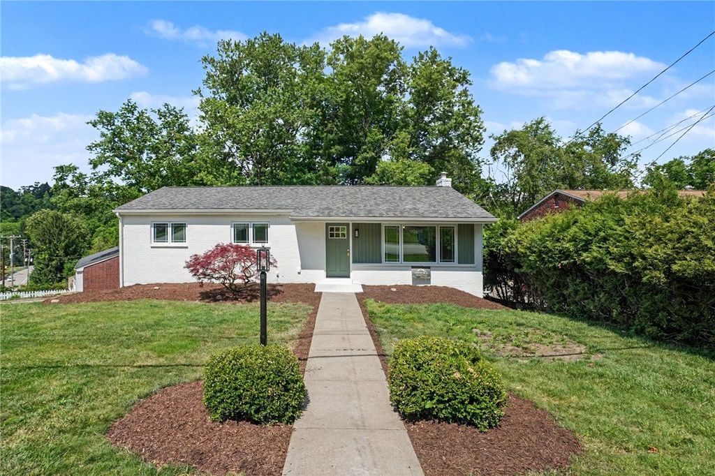 111 Mckenzie Dr, Penn Hills, PA 15235