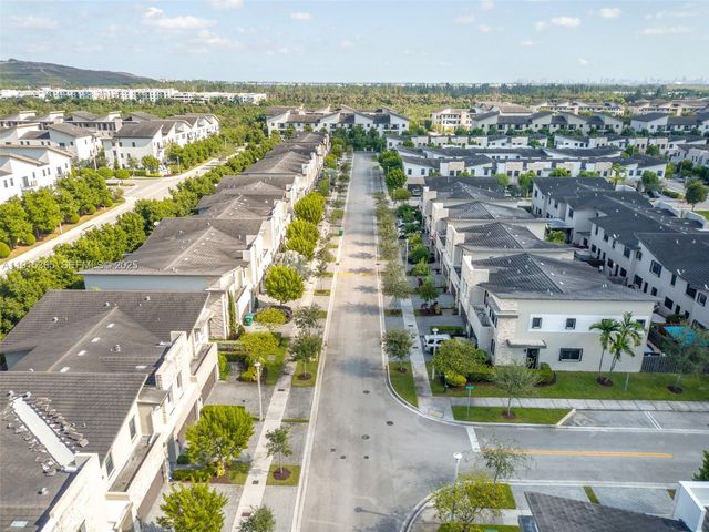 10574 NW 81 St Terrace 0, Doral, FL 33178