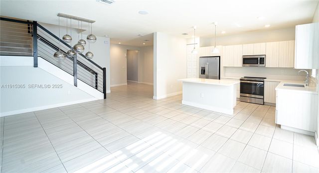 10574 NW 81 St Terrace 0, Doral, FL 33178