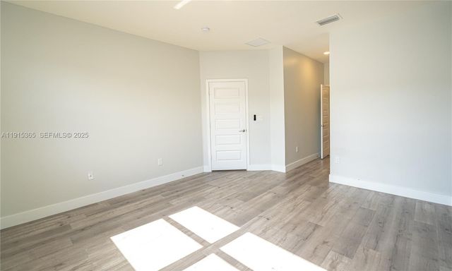 10574 NW 81 St Terrace 0, Doral, FL 33178