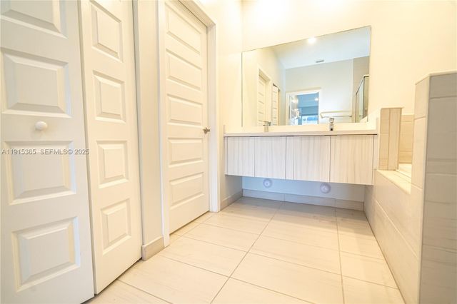 10574 NW 81 St Terrace 0, Doral, FL 33178