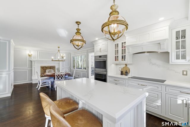 33 Harkness Drive, Madison, CT 06443