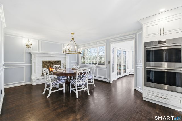 33 Harkness Drive, Madison, CT 06443