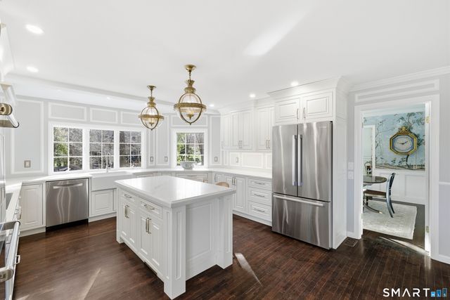 33 Harkness Drive, Madison, CT 06443