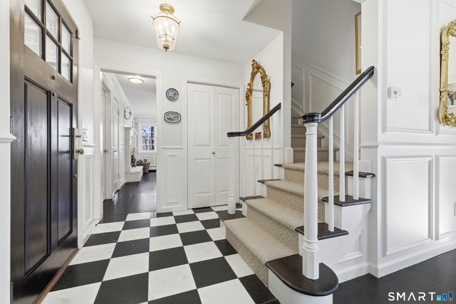 33 Harkness Drive, Madison, CT 06443