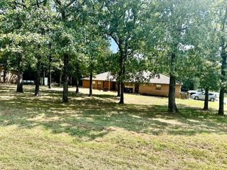 40 Cumberland Circle, Denison, TX 75021