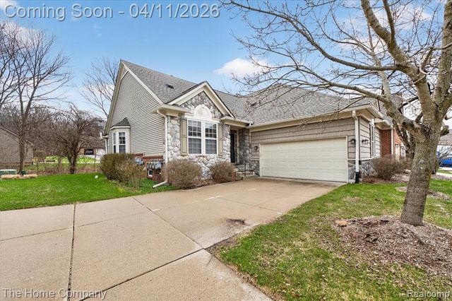 626 Rachel Lane, Milford, MI 48381