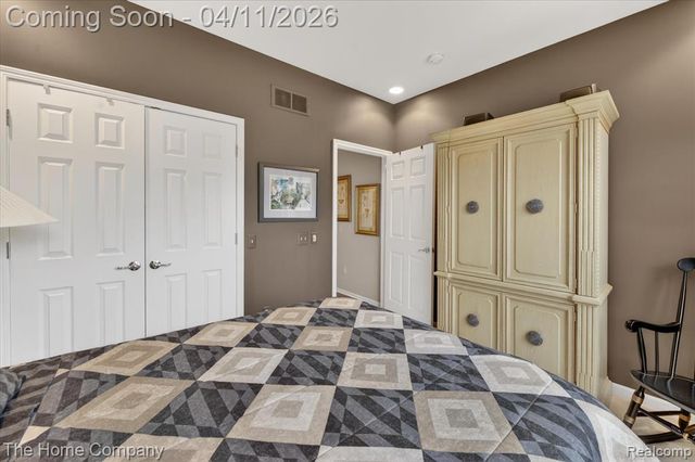 626 Rachel Lane, Milford, MI 48381