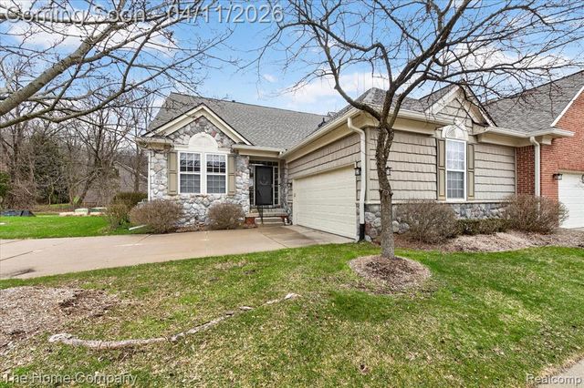 626 Rachel Lane, Milford, MI 48381