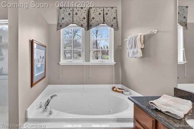 626 Rachel Lane, Milford, MI 48381
