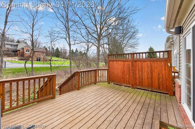 626 Rachel Lane, Milford, MI 48381