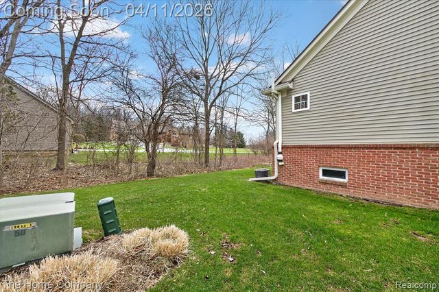 626 Rachel Lane, Milford, MI 48381