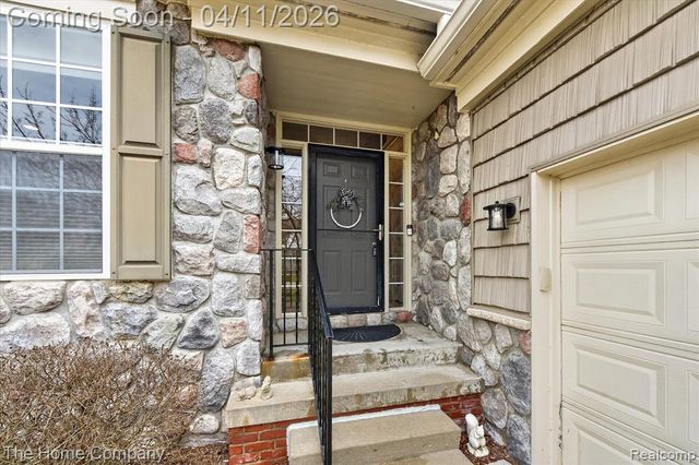 626 Rachel Lane, Milford, MI 48381