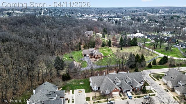 626 Rachel Lane, Milford, MI 48381