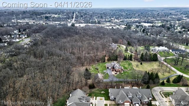 626 Rachel Lane, Milford, MI 48381