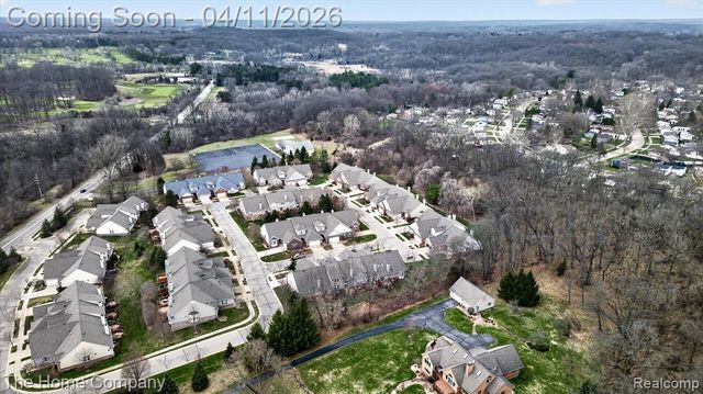 626 Rachel Lane, Milford, MI 48381