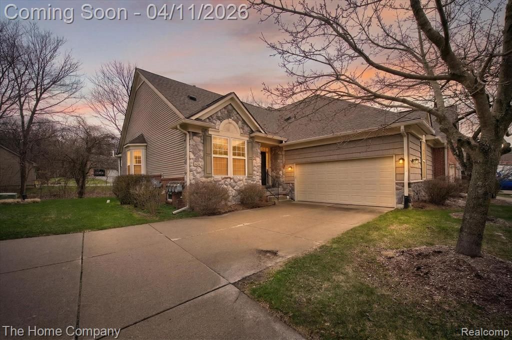 626 Rachel Lane, Milford, MI 48381