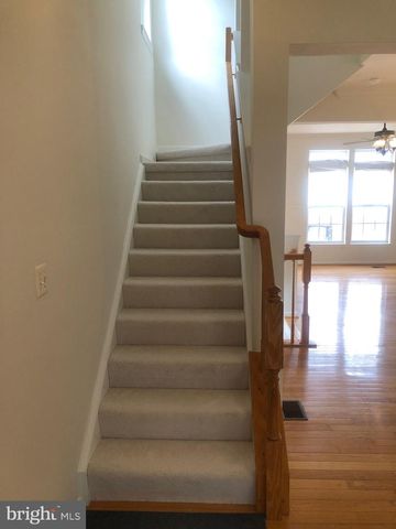 4091 CRESSIDA PL, Woodbridge, VA 22192