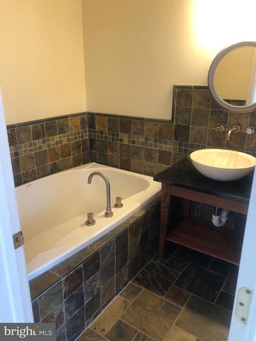 4091 CRESSIDA PL, Woodbridge, VA 22192