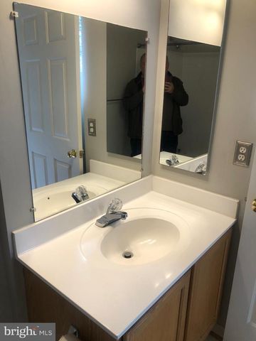 4091 CRESSIDA PL, Woodbridge, VA 22192