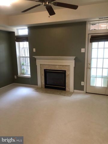 4091 CRESSIDA PL, Woodbridge, VA 22192