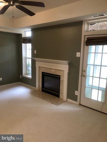 4091 CRESSIDA PL, Woodbridge, VA 22192