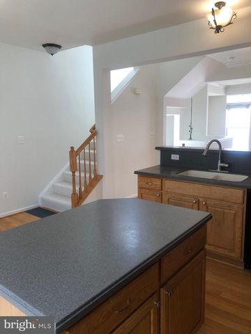 4091 CRESSIDA PL, Woodbridge, VA 22192