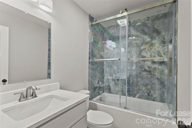562 Barrington Place NW, Concord, NC 28027