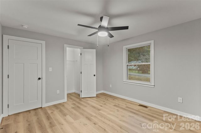 562 Barrington Place NW, Concord, NC 28027