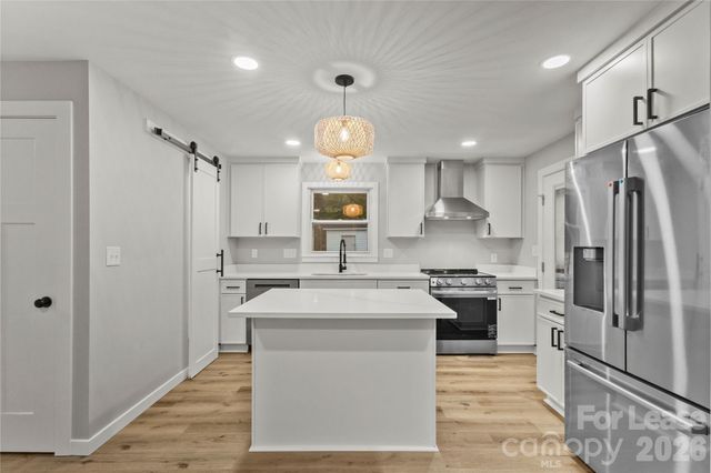 562 Barrington Place NW, Concord, NC 28027