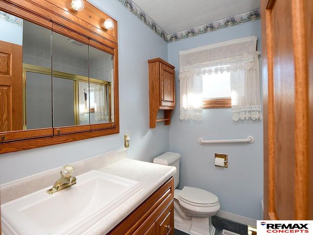 803 El Avado Avenue, Lincoln, NE 68504
