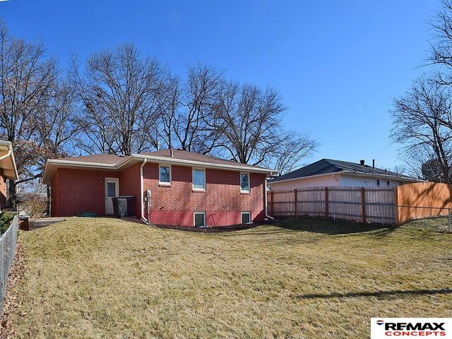 803 El Avado Avenue, Lincoln, NE 68504