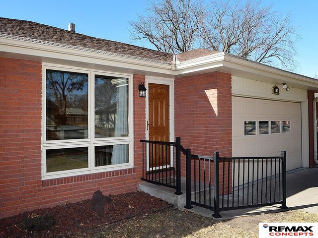 803 El Avado Avenue, Lincoln, NE 68504