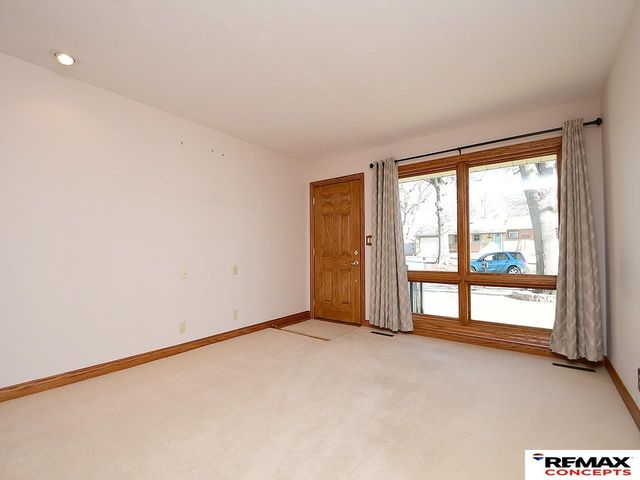 803 El Avado Avenue, Lincoln, NE 68504