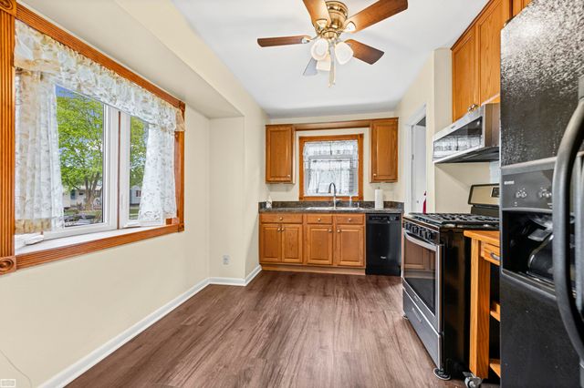 25263 Leach Streets, Roseville, MI 48066