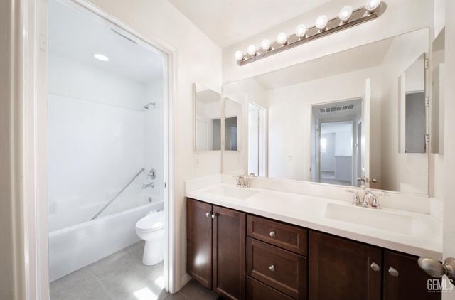 5302 Twinkle Lane, Bakersfield, CA 93313